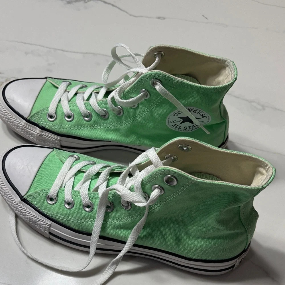 Converse High-Top Sneakers - Light Green